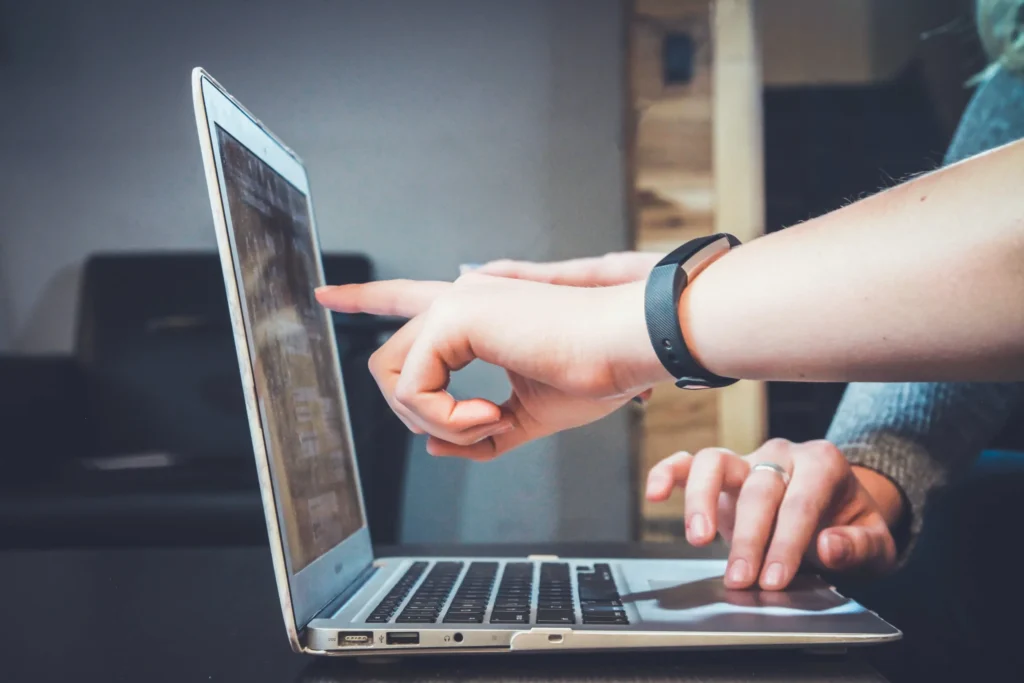 engaging website